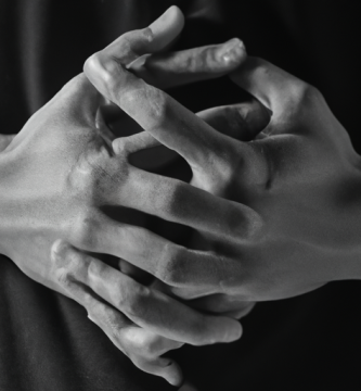 El Abrazo: Descubriendo su Significado Espiritual