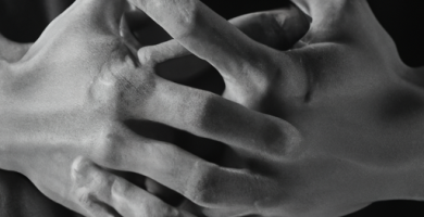 El Abrazo: Descubriendo su Significado Espiritual
