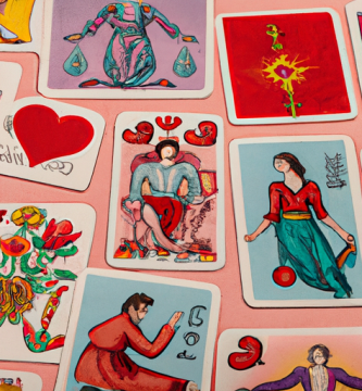 Tarot de Solteros: Predicciones para el Amor y el Trabajo